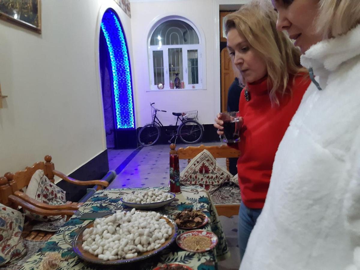 Hotel Rizqiro'Z Boutique Buxoro Luaran gambar