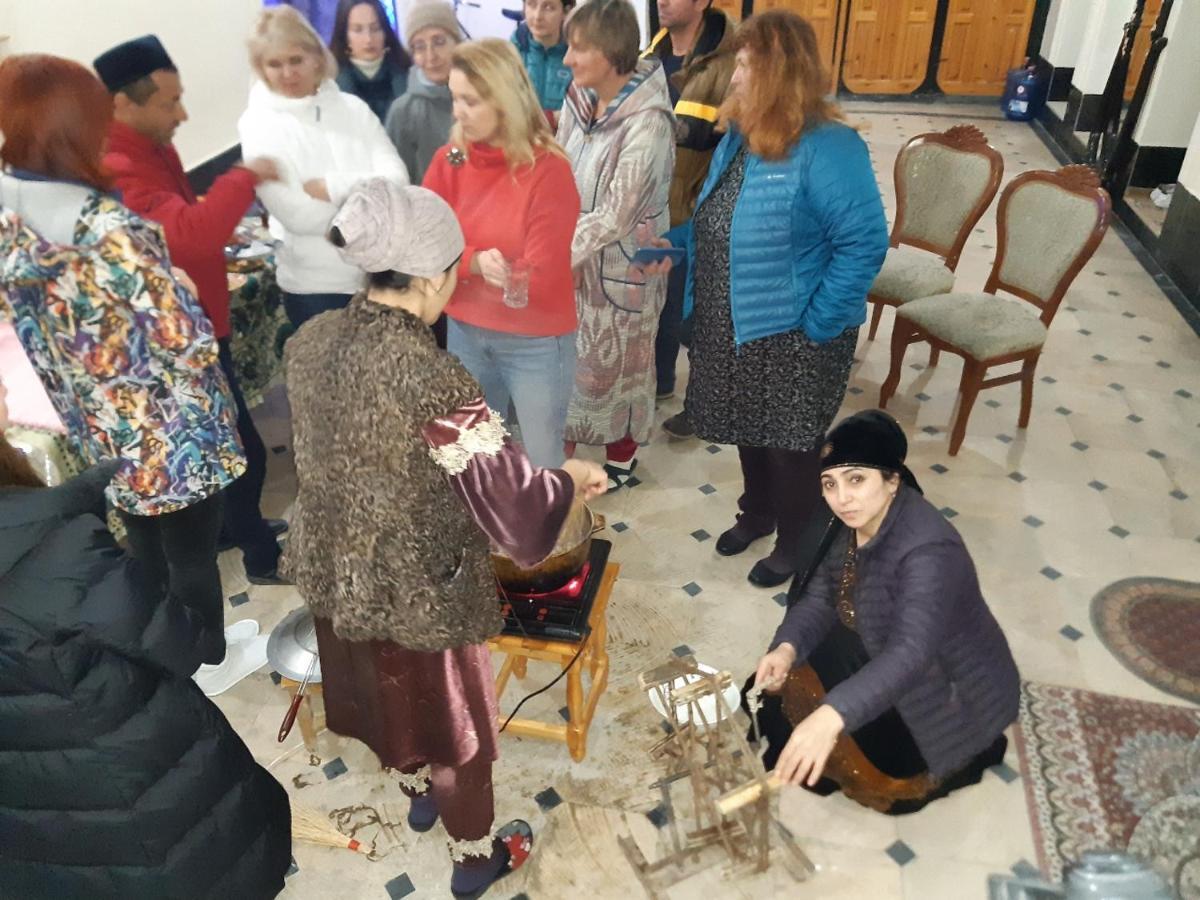 Hotel Rizqiro'Z Boutique Buxoro Luaran gambar