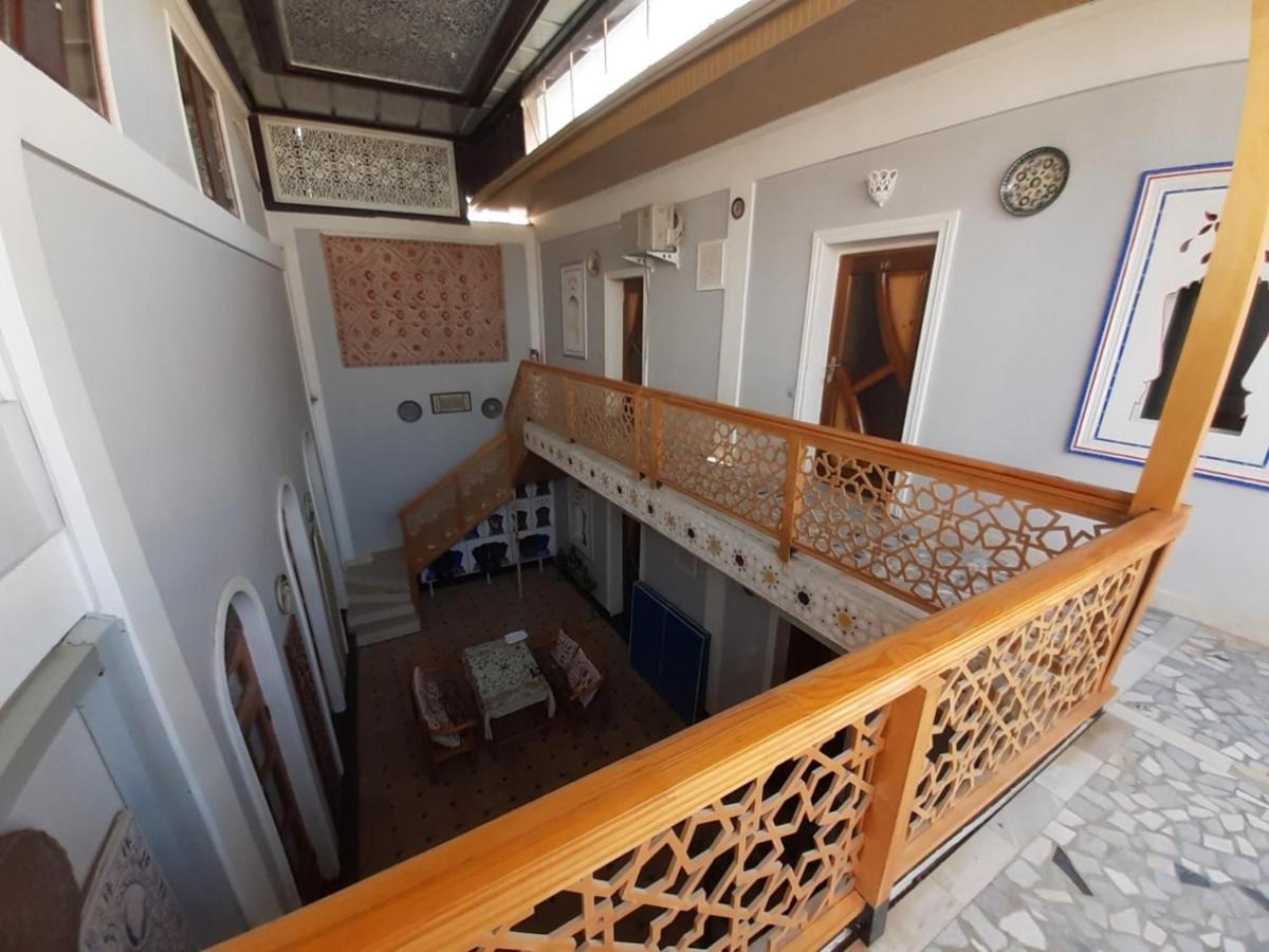 Hotel Rizqiro'Z Boutique Buxoro Luaran gambar