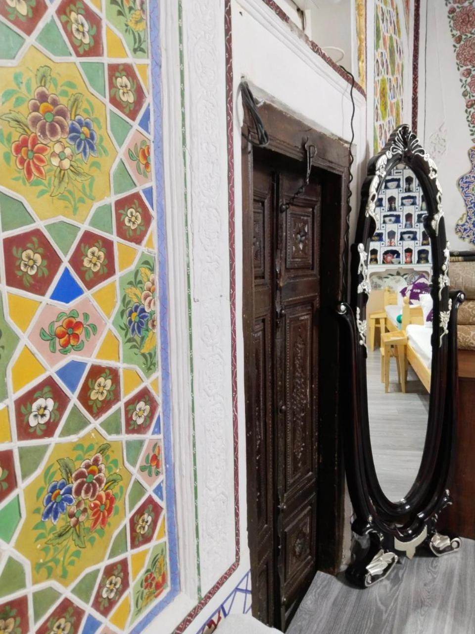 Hotel Rizqiro'Z Boutique Buxoro Luaran gambar